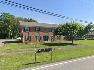 1220 W Lincoln Trail Blvd, Radcliff, KY 40160