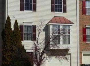 6302 Meadow Glade Ln, Centreville, VA 20121