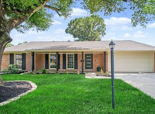 5443 Redstart St, Houston, TX 77096