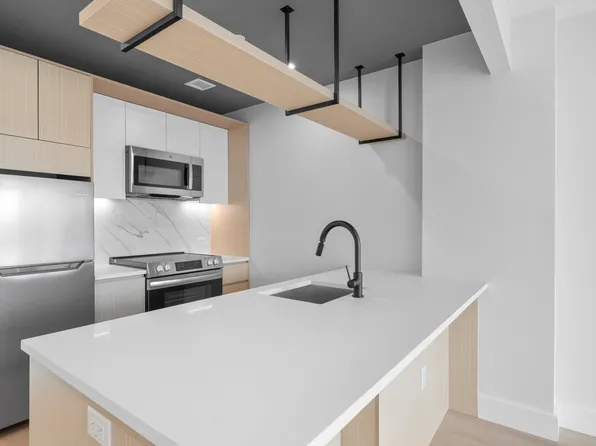 77-63 Vleigh Place image 3 of 13