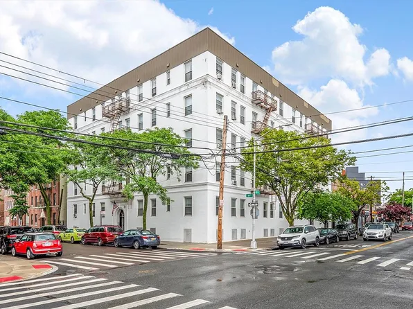 3775 64th St APT 51, Flushing, NY 11377