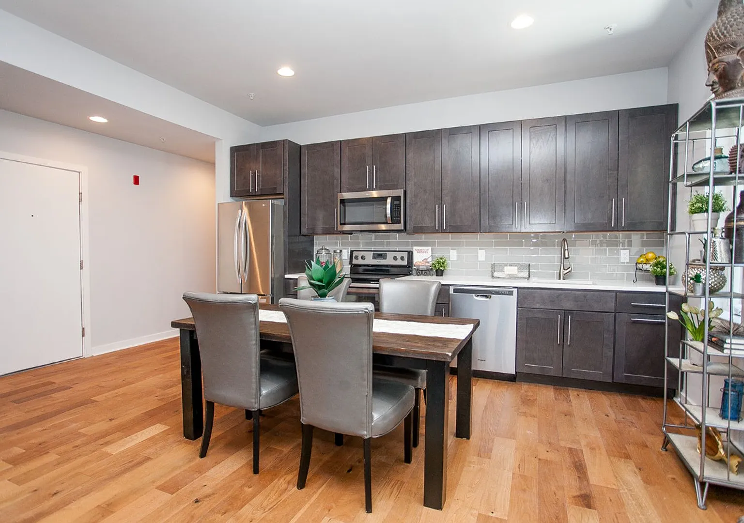 5938 Henry Ave LLC — Photo 4