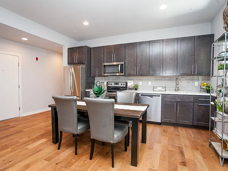 5938 Henry Ave LLC — Photo 4