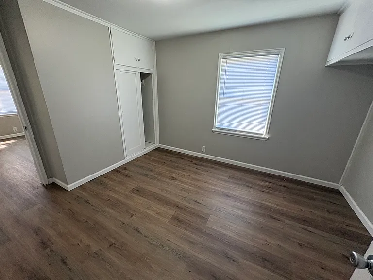 1416 W Maywood Ave — Photo 9