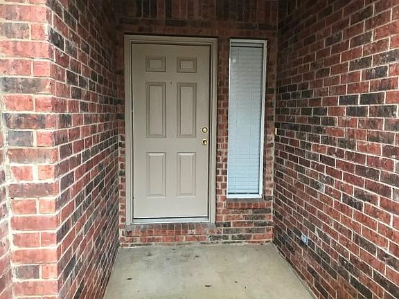 2nd image of 2138 Stonebrook Ln