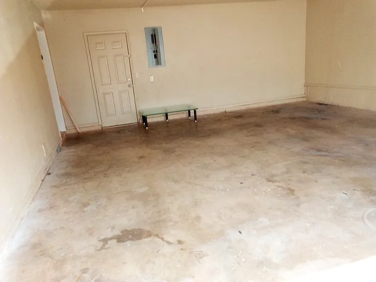 8744 N Rockwell Dr — Photo 17