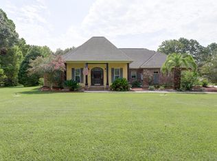 4305 L Theriot Rd, New Iberia, LA 70560