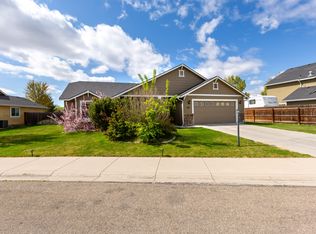 929 E Stormy Dr, Meridian, ID 83642
