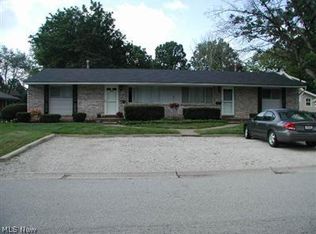 806-808 Hower St NE, North Canton, OH 44720