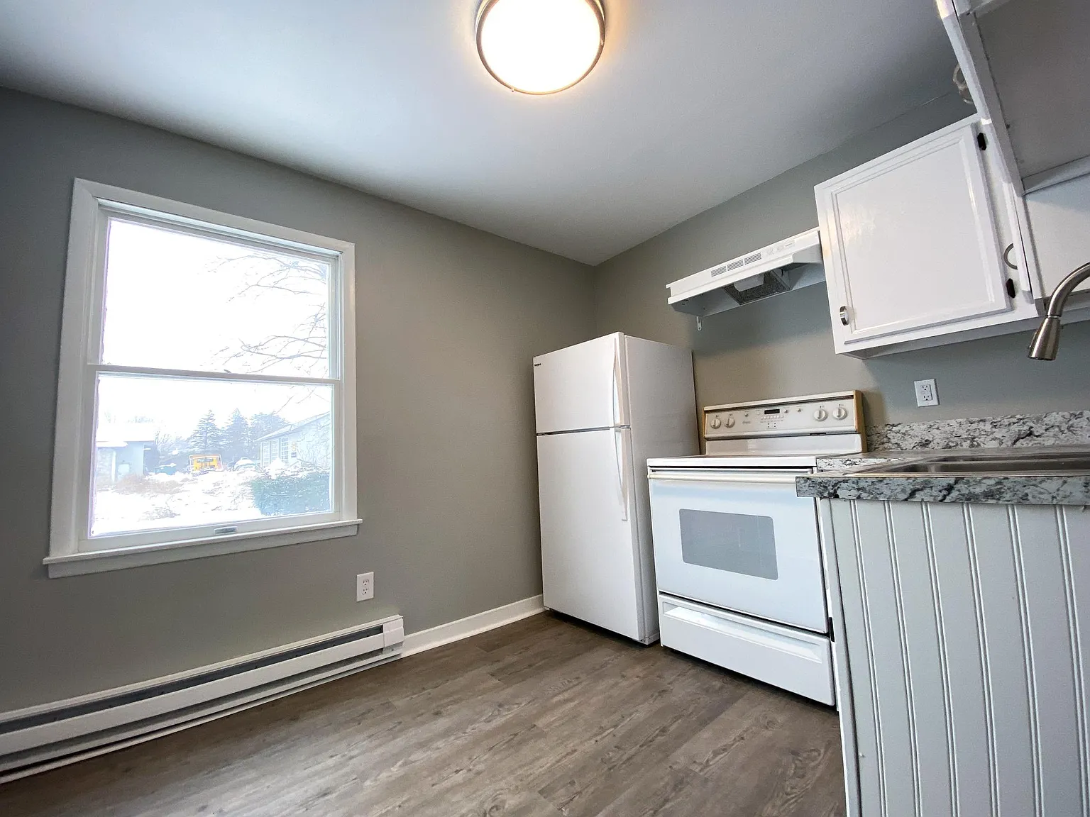 5322 E Seneca St — Photo 3