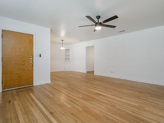3rd image of 3511 S Lamar St
