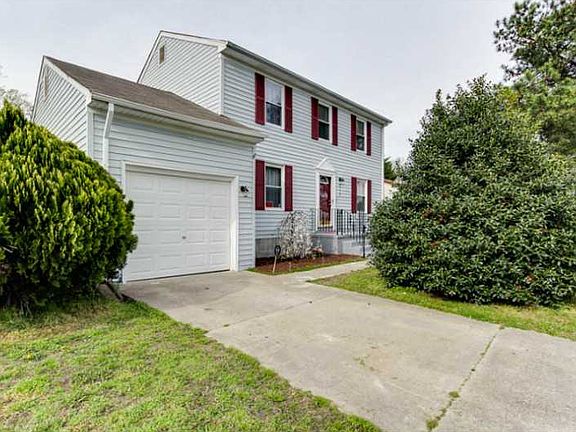 2nd image of 3712 Woodmere Dr