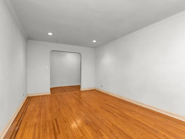 76-12 35th Avenue image 8 of 21