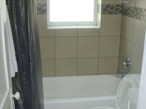 4th image of 5341 Bancroft Ave APT 2W