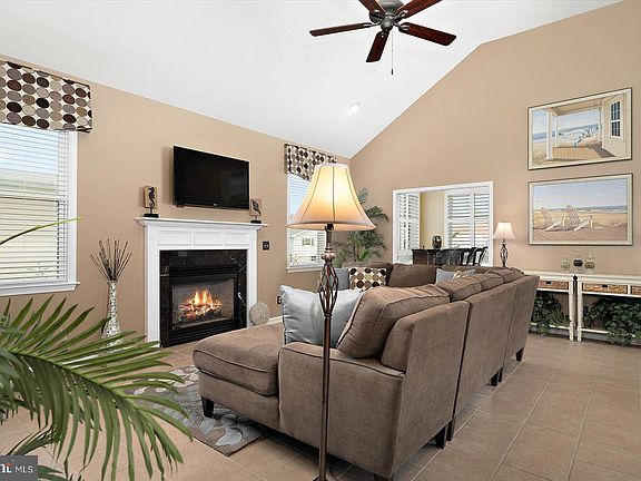 4th image of 513 Sandy Hill Dr