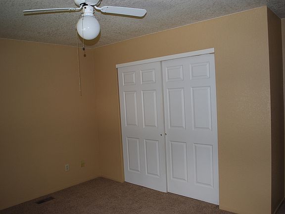 5th image of 762 Linda Dr APT A
