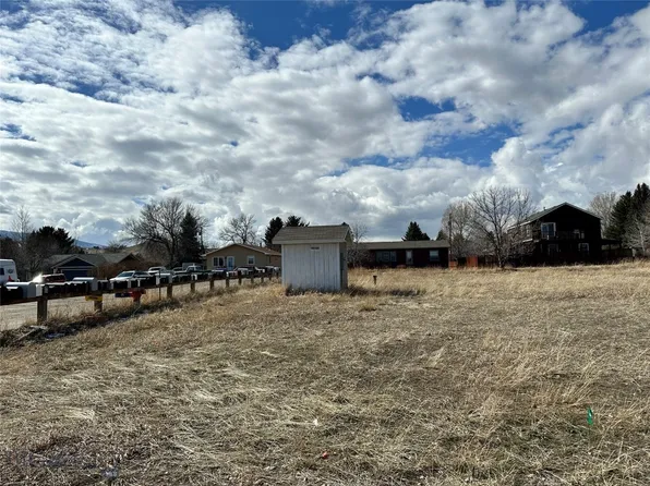 Grandview Blvd, Livingston, MT 59047