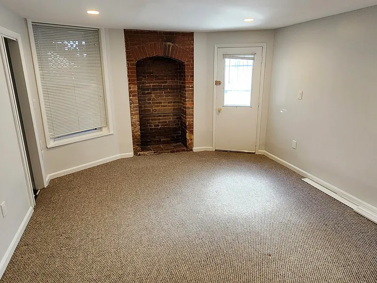 1758 Swann St NW #B — Photo 15