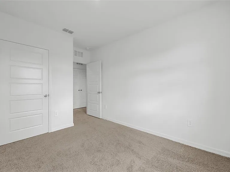 1831 Rock Elm Rd — Photo 13