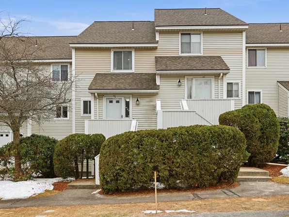 100 Merrimack Ave APT 156, Dracut, MA 01826