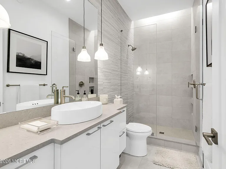 200 Ocean Ave N #5 — Photo 26