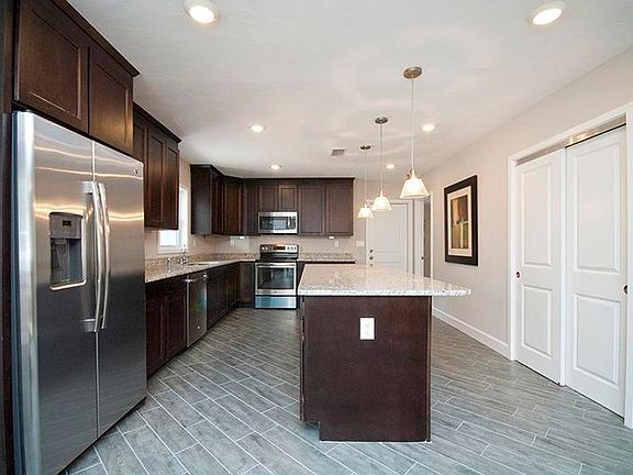 5th image of 4576 Higel Ave