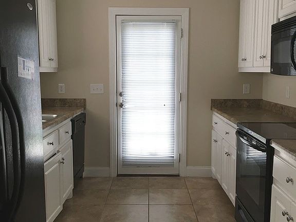 4th image of 123 Amelia Forest Ln