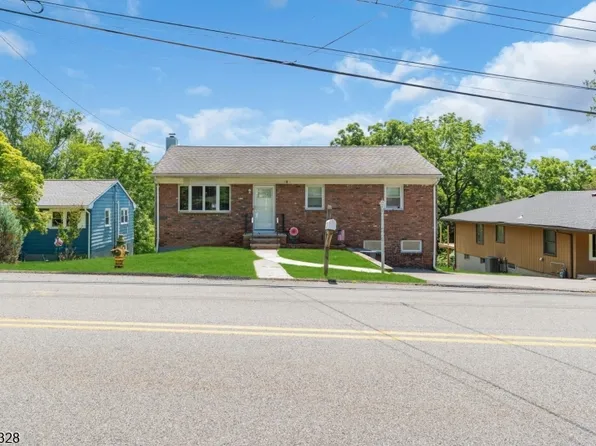 7 Cayuga Ave, Rockaway Twp., NJ 07866