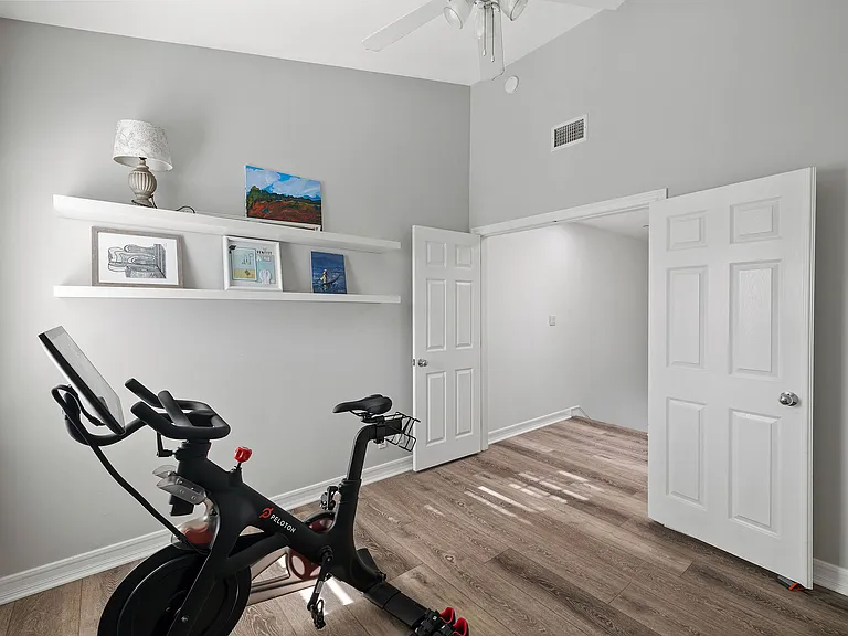 231 Aviation Pl — Photo 31
