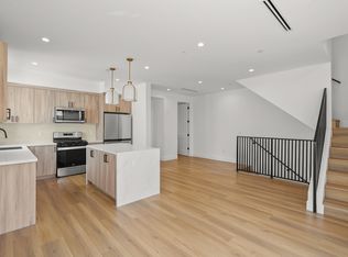 966 Sanborn Ave #C, Los Angeles, CA 90029