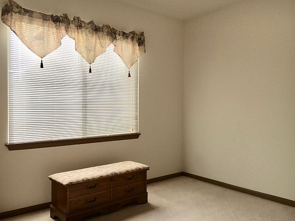 3rd image of 21126 W Braxton Ln