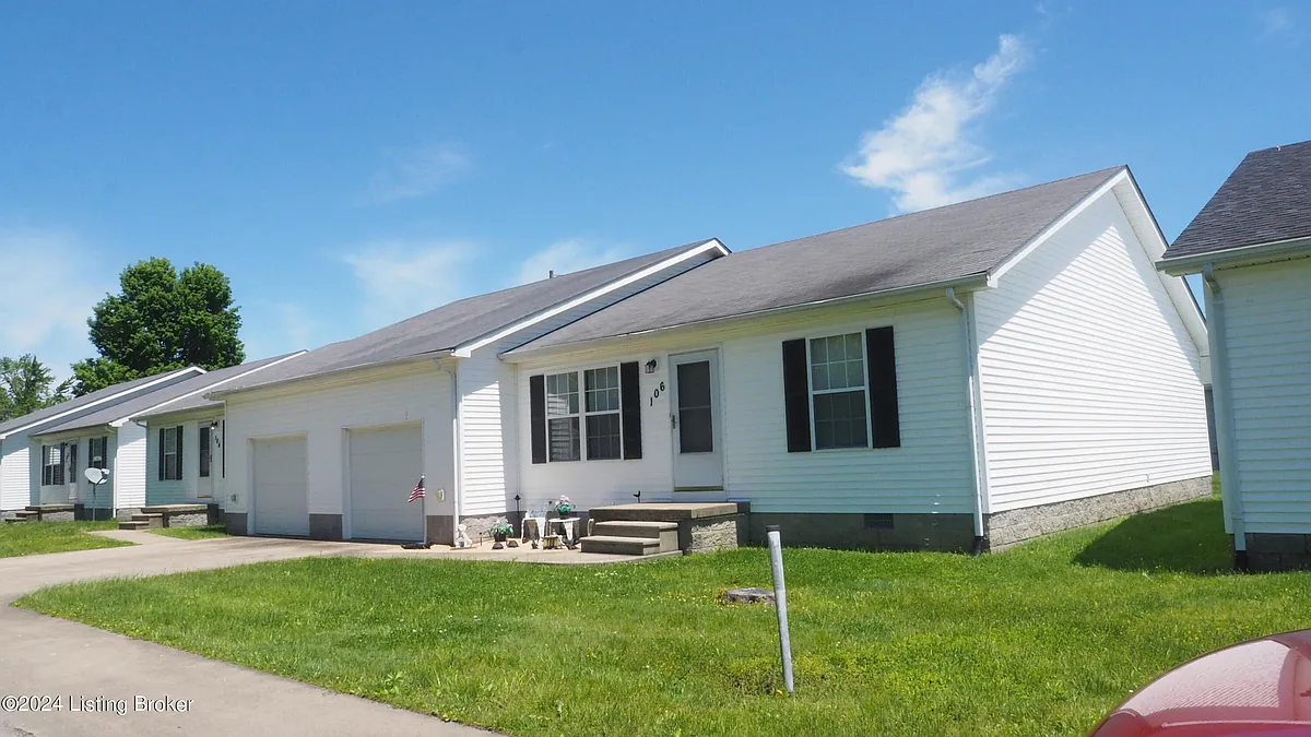 Building Photo - 112 Laura Ln
