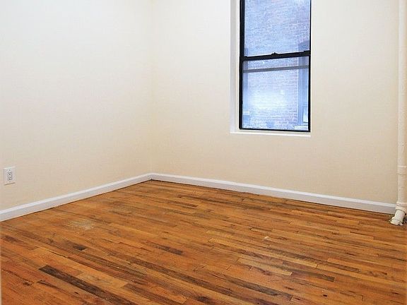 3rd image of 552 W 184th St APT 21