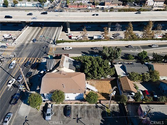 2nd image of 458 W Vernon Ave