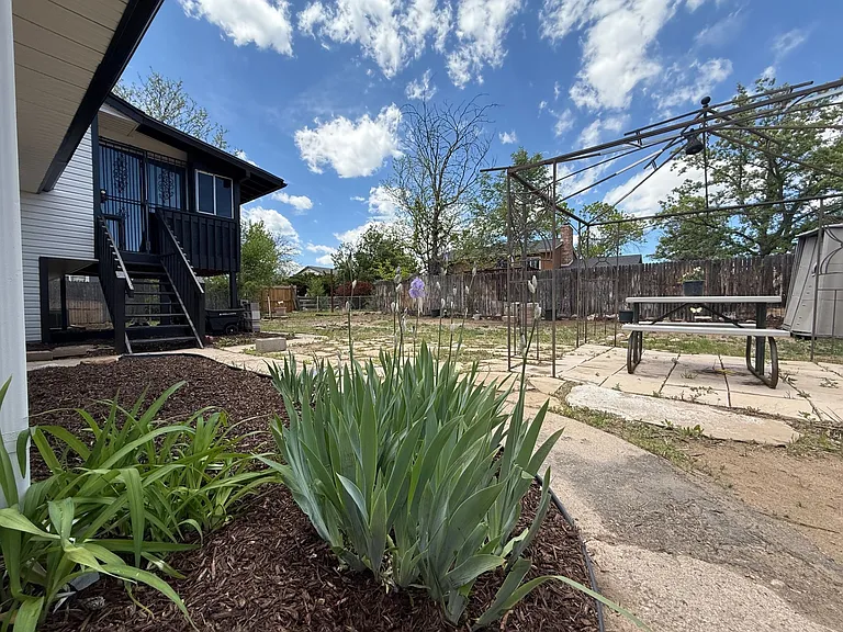 4770 Newton Dr — Photo 34