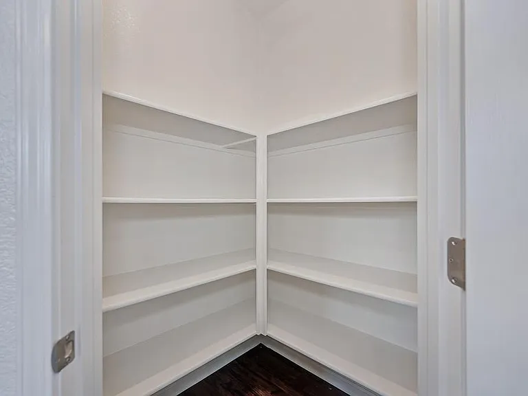 6130 Mehrten Cir — Photo 8