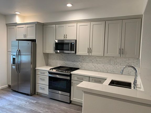 4th image of 3606 Whitworth Dr