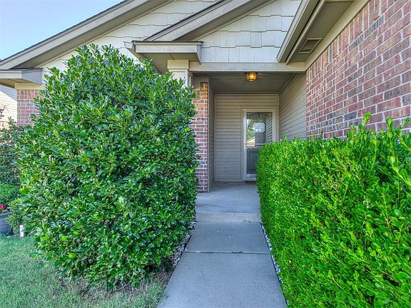 4th image of 2601 Lerkim Ln