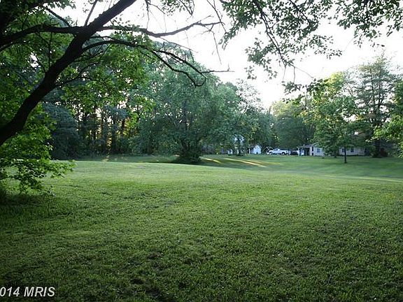 5th image of 4785 Strauss Ave