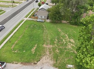 1312 E 23rd St S, Independence, MO 64055
