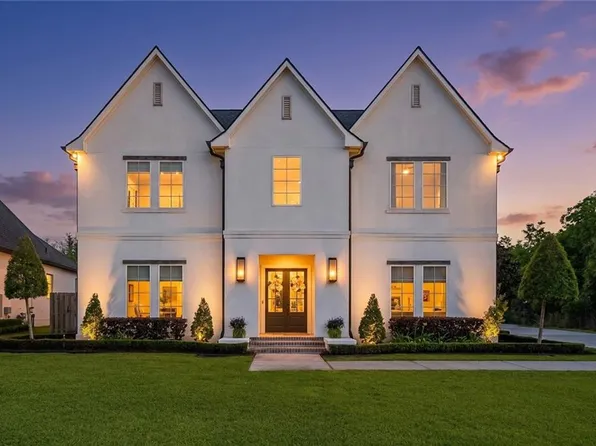 170 Green Trails Dr, Belle Chasse, LA 70037