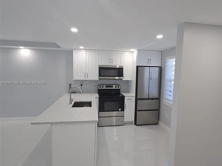 9440 Fontainebleau Blvd #212 — Photo 5