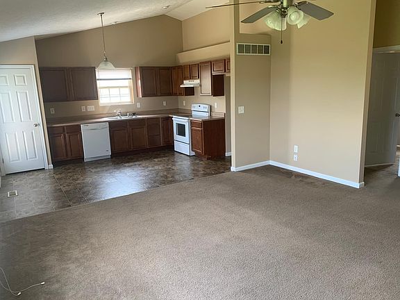 5th image of 1195 Stoneman Ln