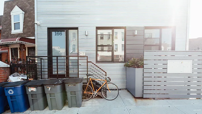 Rented by Nooklyn NYC LLC | media 40