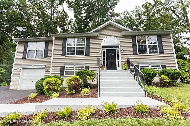 1st image of 9413 Hickory Hill Dr