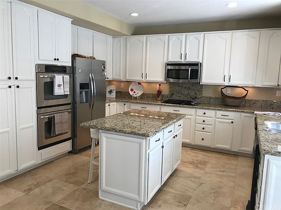 4th image of 27103 Candington Ct