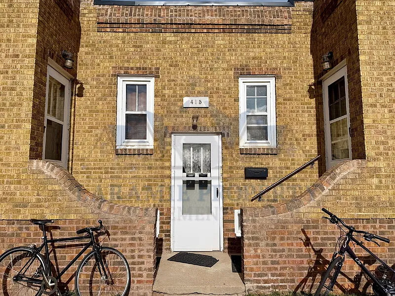 Building Photo - 415 E Kearney St #3