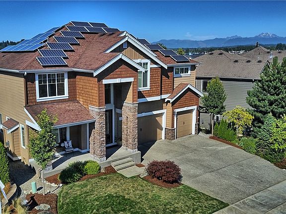 2nd image of 10513 1st Pl NE