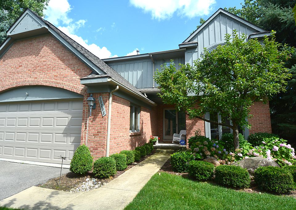 1st image of 28298 Burton Ln #1