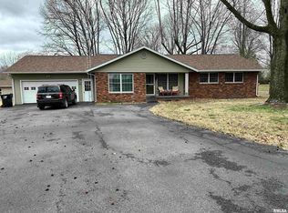 600 Gossett Dr, Norris City, IL 62869
